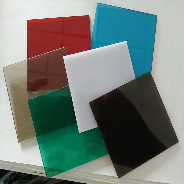 Panel de lámina de policarbonato estabilizado UV de superficie pulida cristalina irrompible