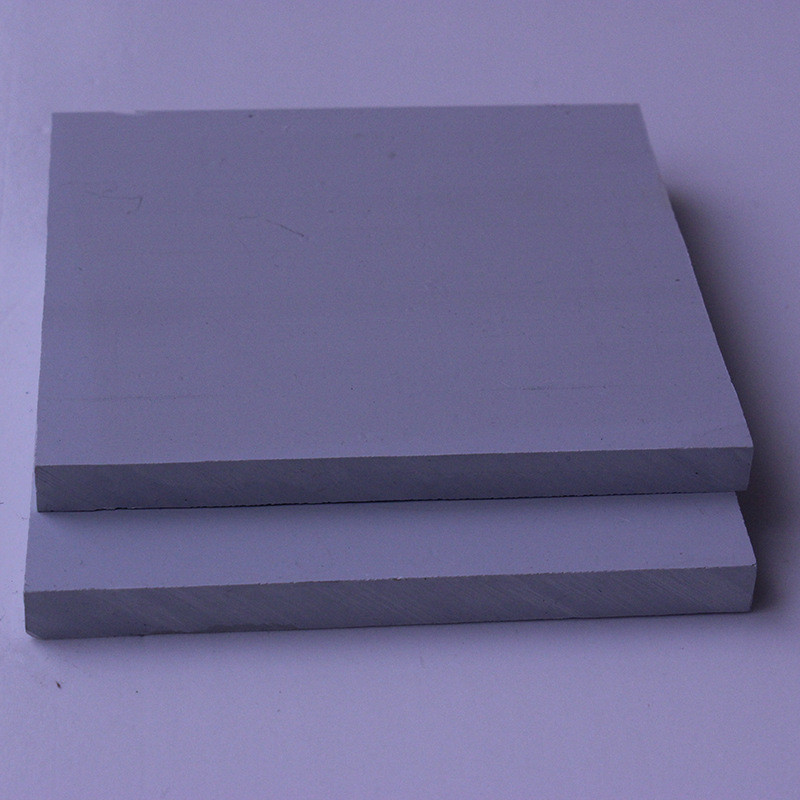 Láminas de PVC duro gris en corte personalizado 