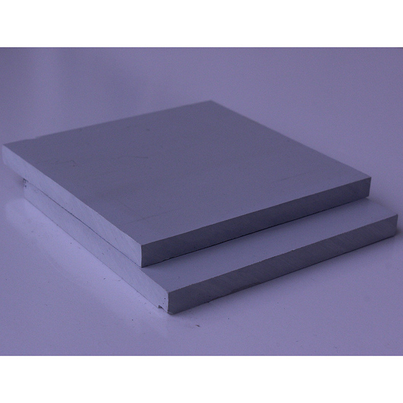 Láminas de PVC duro gris en corte personalizado 